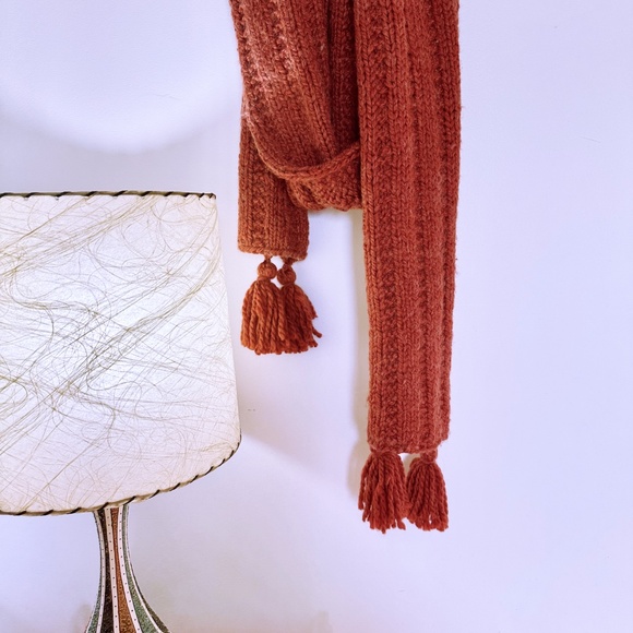 Extra-long, hand-knit scarf in alpaca-acrylic blend - Picture 5 of 15